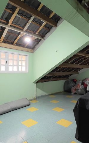 Casa à venda com 300m², 3 quartos e 7 vagasSótão