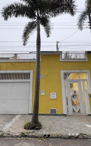 Casa à venda com 300m², 3 quartos e 7 vagasFachada