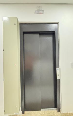 Apartamento à venda com 78m², 2 quartos e 1 vaga Apartamento à venda com 78m², 2 quartos e 1 vagaElevador