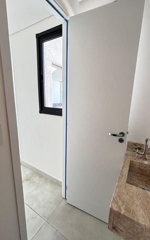Apartamento à venda com 78m², 2 quartos e 1 vaga Apartamento à venda com 78m², 2 quartos e 1 vagaBanheiro de Serviço