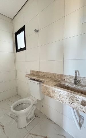 Apartamento à venda com 78m², 2 quartos e 1 vaga Apartamento à venda com 78m², 2 quartos e 1 vagaBanheiro Social
