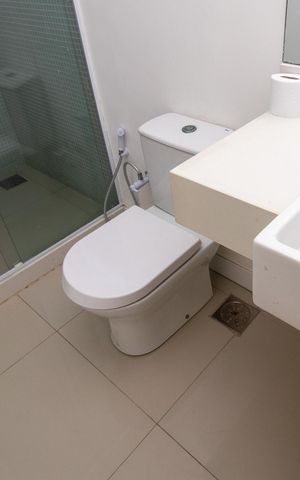 Casa de condomínio à venda com 350m², 3 quartos e 2 vagasBanheiro da Suíte 2