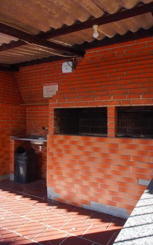 Apartamento à venda com 50m², 1 quarto e sem vagaÁrea comum - Churrasqueira