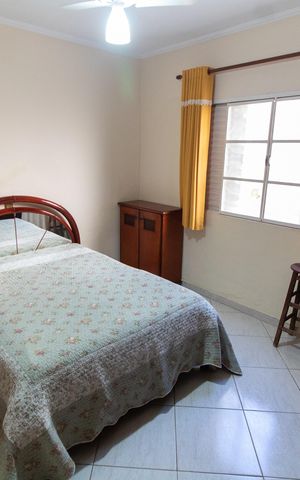 Casa à venda com 230m², 5 quartos e 3 vagas Casa à venda com 230m², 5 quartos e 3 vagasQuarto 3