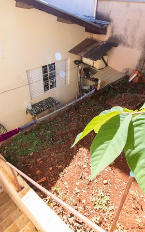 Casa à venda com 230m², 5 quartos e 3 vagas Casa à venda com 230m², 5 quartos e 3 vagasEdícula