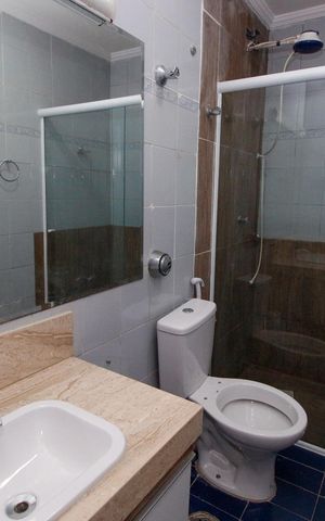 Casa à venda com 140m², 3 quartos e 1 vagaBanheiro