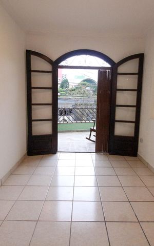 Casa à venda com 140m², 3 quartos e 1 vagaSala