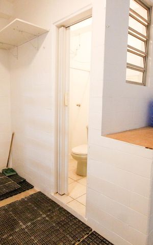 Casa à venda com 140m², 3 quartos e 1 vagaÁrea de Serviço