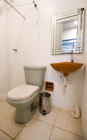 Casa à venda com 140m², 3 quartos e 1 vagaBanheiro de serviço
