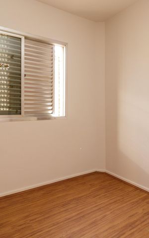 Casa à venda com 275m², 3 quartos e 3 vagas Casa à venda com 275m², 3 quartos e 3 vagasQuarto 2