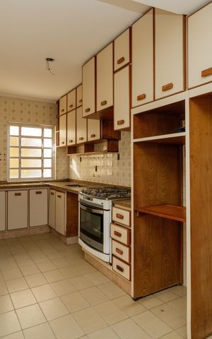 Casa à venda com 275m², 3 quartos e 3 vagas Casa à venda com 275m², 3 quartos e 3 vagasCozinha