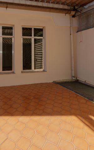 Casa à venda com 275m², 3 quartos e 3 vagas Casa à venda com 275m², 3 quartos e 3 vagasGaragem