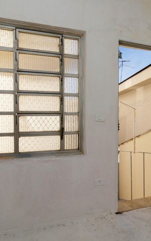 Casa à venda com 275m², 3 quartos e 3 vagas Casa à venda com 275m², 3 quartos e 3 vagasQuarto de serviço