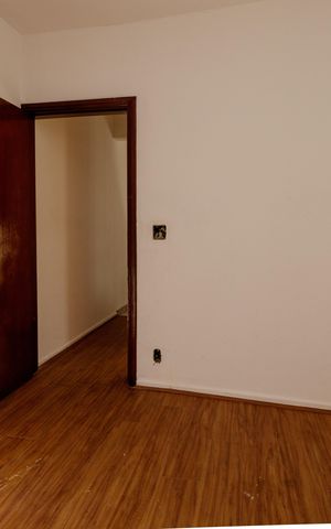 Casa à venda com 275m², 3 quartos e 3 vagas Casa à venda com 275m², 3 quartos e 3 vagasQuarto 3