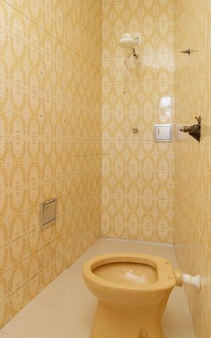 Casa à venda com 275m², 3 quartos e 3 vagas Casa à venda com 275m², 3 quartos e 3 vagasBanheiro da Suíte
