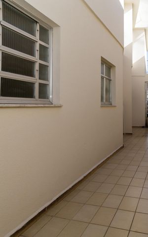 Casa à venda com 275m², 3 quartos e 3 vagas Casa à venda com 275m², 3 quartos e 3 vagasVista Externa