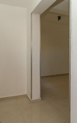 Casa à venda com 275m², 3 quartos e 3 vagas Casa à venda com 275m², 3 quartos e 3 vagasSala