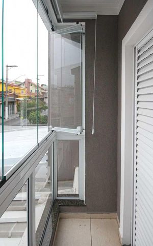 Casa à venda com 200m², 3 quartos e 2 vagas Casa à venda com 200m², 3 quartos e 2 vagasVaranda da Suite