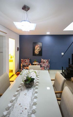 Casa à venda com 200m², 3 quartos e 2 vagas Casa à venda com 200m², 3 quartos e 2 vagasSala de Jantar