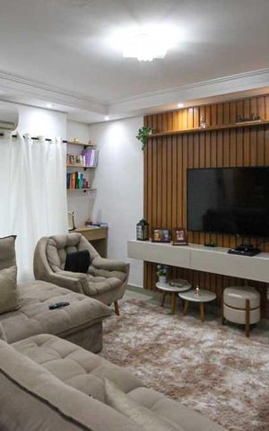 Casa à venda com 200m², 3 quartos e 2 vagas Casa à venda com 200m², 3 quartos e 2 vagasSala