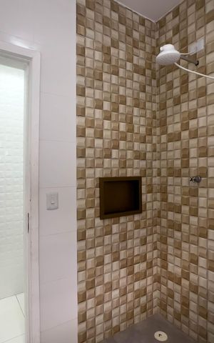 Casa para alugar com 140m², 2 quartos e 1 vaga Casa para alugar com 140m², 2 quartos e 1 vagaBanheiro Social