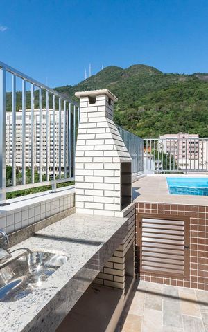 Apartamento à venda com 200m², 3 quartos e 3 vagasCobertura