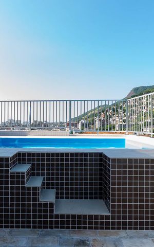Apartamento à venda com 200m², 3 quartos e 3 vagasCobertura