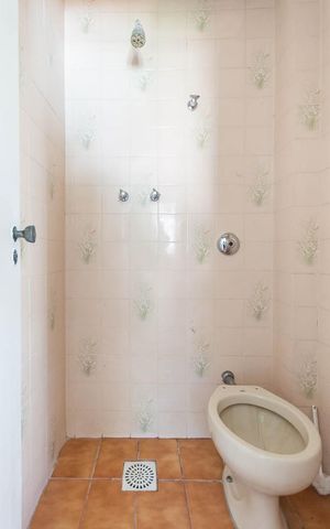 Apartamento à venda com 200m², 3 quartos e 3 vagasBanheiro de serviço