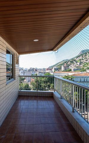 Apartamento à venda com 200m², 3 quartos e 3 vagasVaranda da Sala