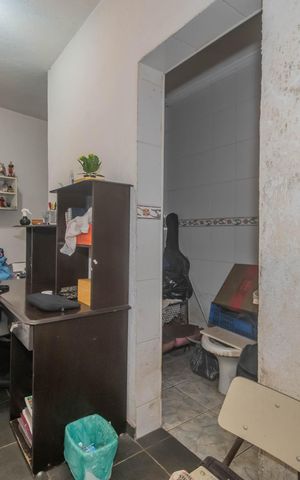 Casa à venda com 134m², 3 quartos e 1 vagaÁrea de Serviço - Quarto