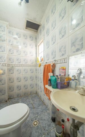 Casa à venda com 134m², 3 quartos e 1 vagaBanheiro da Suíte 1