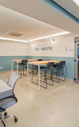 Studio para alugar com 28m², 1 quarto e sem vaga Studio para alugar com 28m², 1 quarto e sem vagaÁrea comum - Coworking