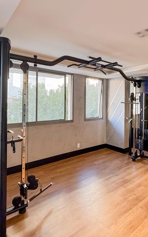 Studio para alugar com 28m², 1 quarto e sem vaga Studio para alugar com 28m², 1 quarto e sem vagaÁrea comum - Academia