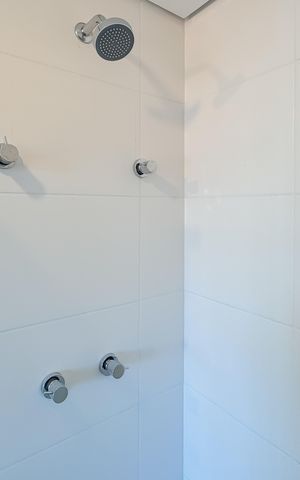 Studio para alugar com 28m², 1 quarto e sem vaga Studio para alugar com 28m², 1 quarto e sem vagaBanheiro