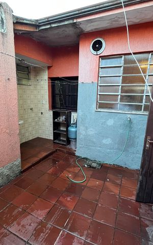 Casa para alugar com 100m², 4 quartos e 2 vagasQuintal