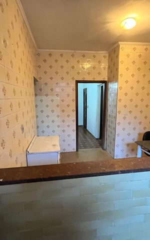 Casa para alugar com 100m², 4 quartos e 2 vagasCozinha