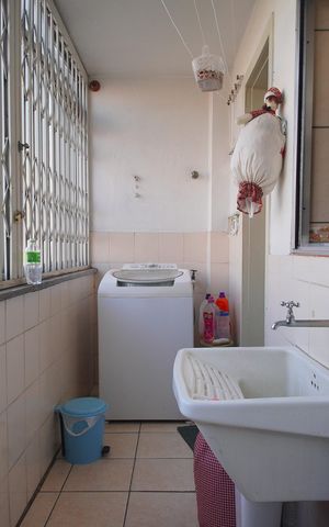 Apartamento à venda com 100m², 4 quartos e 1 vagaÁrea de Serviço