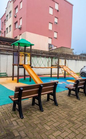 Apartamento à venda com 48m², 2 quartos e 1 vaga Apartamento à venda com 48m², 2 quartos e 1 vagaÁrea comum - Playground