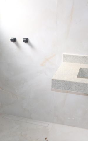 Casa à venda com 205m², 3 quartos e 4 vagasBanheiro da Suíte 2