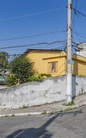 Casa à venda com 136m², 4 quartos e 1 vagaFachada