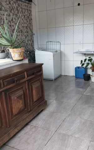 Casa de condomínio à venda com 170m², 5 quartos e 1 vagaÁrea de Serviço