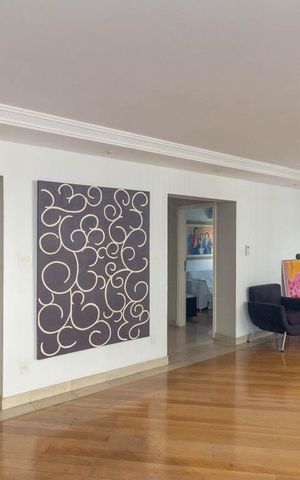 Apartamento à venda com 250m², 3 quartos e 2 vagas Apartamento à venda com 250m², 3 quartos e 2 vagasSala