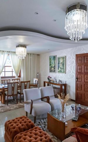 Casa à venda com 208m², 4 quartos e 2 vagas Casa à venda com 208m², 4 quartos e 2 vagasSala 1