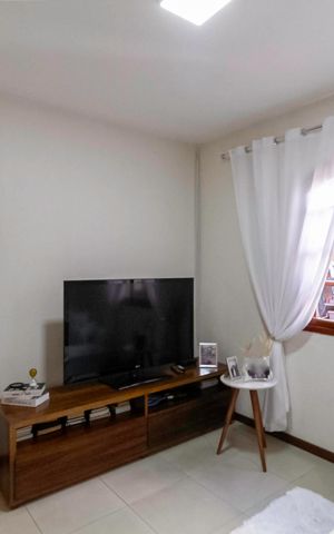 Casa à venda com 208m², 4 quartos e 2 vagas Casa à venda com 208m², 4 quartos e 2 vagasQuarto 1
