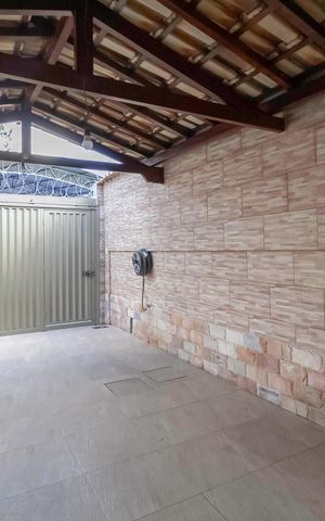 Casa à venda com 208m², 4 quartos e 2 vagas Casa à venda com 208m², 4 quartos e 2 vagasGaragem