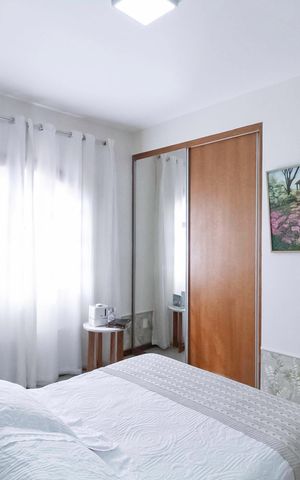 Casa à venda com 208m², 4 quartos e 2 vagas Casa à venda com 208m², 4 quartos e 2 vagasSuíte