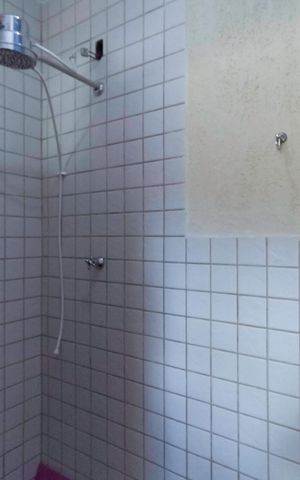 Casa à venda com 208m², 4 quartos e 2 vagas Casa à venda com 208m², 4 quartos e 2 vagasBanheiro da suíte 2