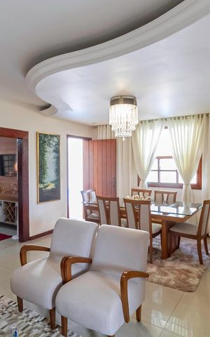 Casa à venda com 208m², 4 quartos e 2 vagas Casa à venda com 208m², 4 quartos e 2 vagasSala 1