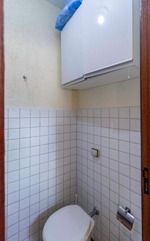 Casa à venda com 208m², 4 quartos e 2 vagas Casa à venda com 208m², 4 quartos e 2 vagasBanheiro da suíte 2