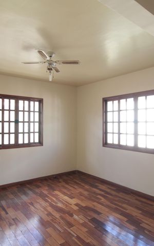 Casa para alugar com 103m², 2 quartos e 2 vagasSala